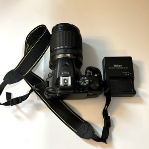 Nikon D5600 with AF-S Nikkor 18-140mm 1:3.5-5.6G ED